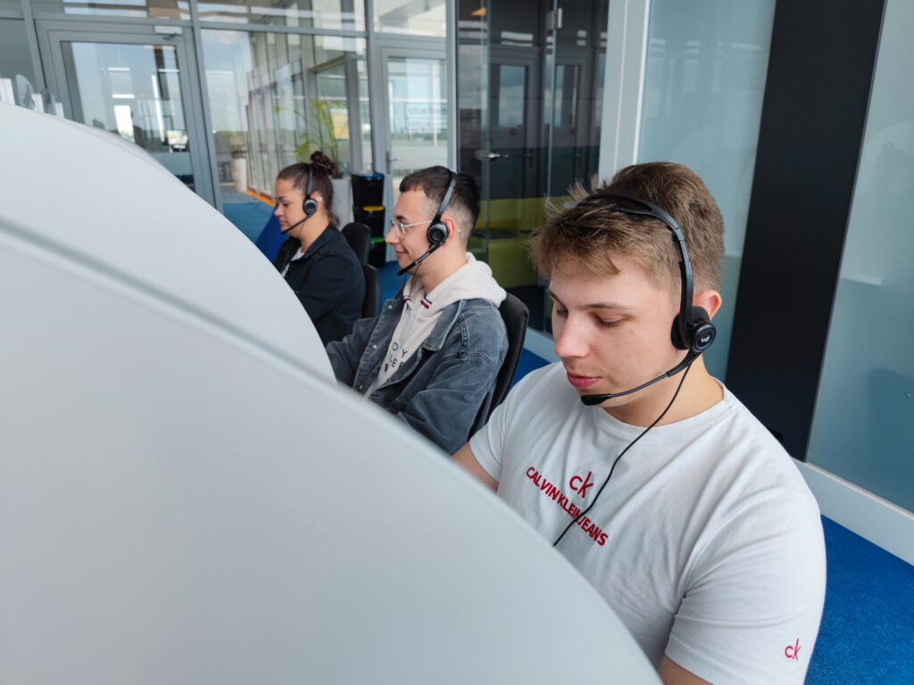 call-center-media-system-badanie